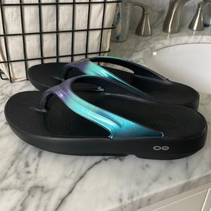 Oofos Oolala Luxe Sandal- Atlantis